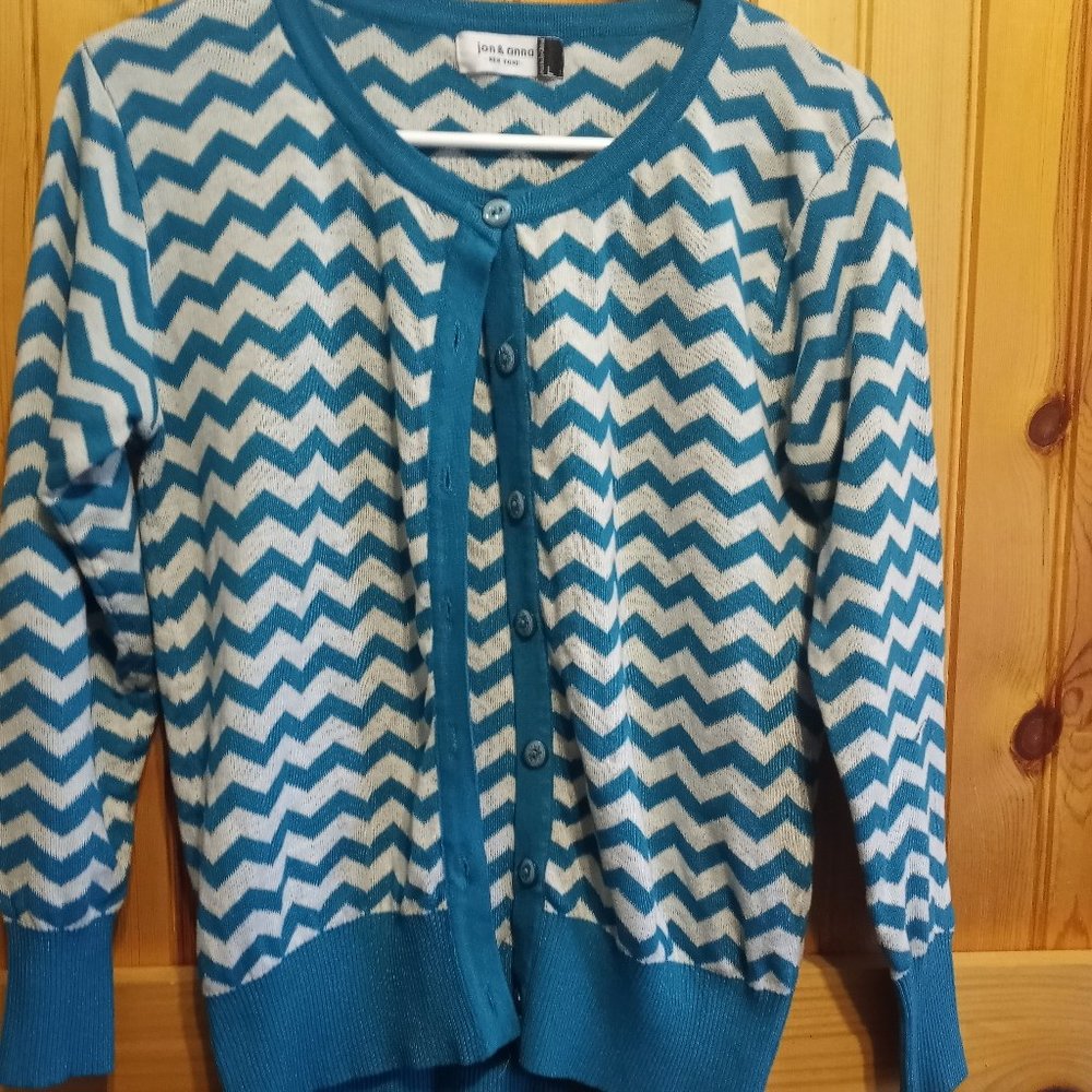 Jon & Anna sweater chevron pattern